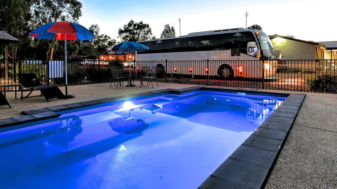 Castle Creek Motor Inn Euroa Exteriör bild