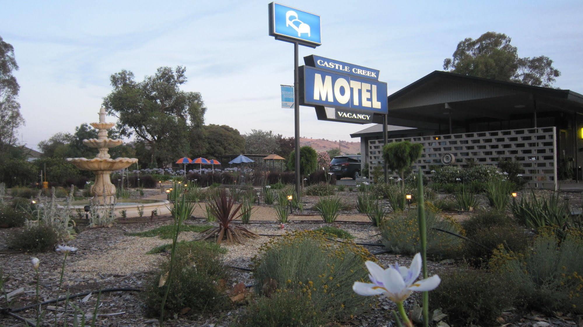 Castle Creek Motor Inn Euroa Exteriör bild